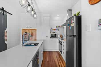 Unique & Genuine Home & Income! 