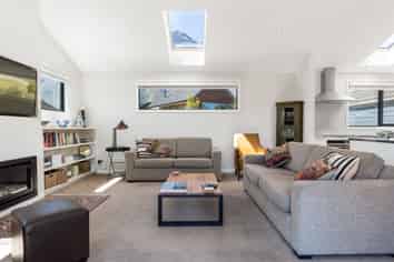 40 McAdam Drive, Jacks Point