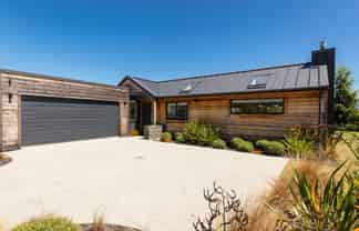 40 McAdam Drive, Jacks Point