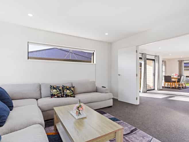 23 Clonbunny Close, Rolleston