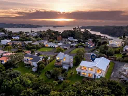 28 Tirairaka Terrace, Russell