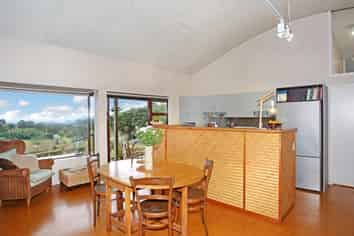 392 Hillview Road, Bombay