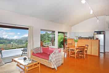 392 Hillview Road, Bombay