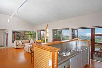 392 Hillview Road, Bombay