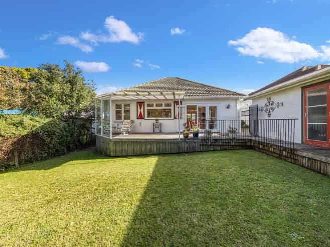 48  Buckley Road, Epsom