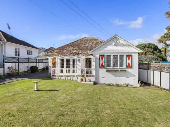 48  Buckley Road, Epsom