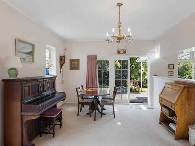 48  Buckley Road, Epsom