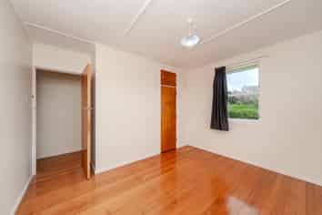 54 Braithwaite Street, Karori