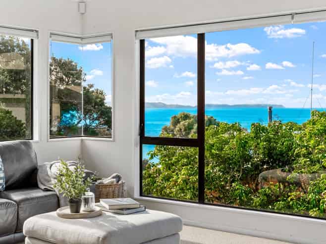 53 Deerness Crescent, Algies Bay