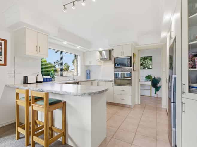 35 Ocean Crest, Papamoa