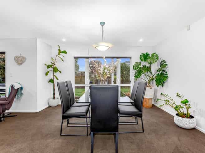 41 Joseph Banks Drive, Whitby