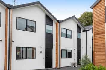 4/140 Saint Albans Street, Saint Albans