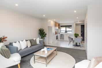 4/140 Saint Albans Street, Saint Albans