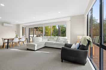 55 Alverna Heights View, Gulf Harbour