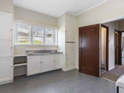 15 Apihai Street, Orakei