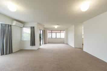 14d Enderley Avenue, Enderley