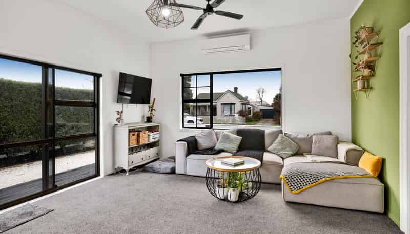 21 Falstaff Street, Stratford