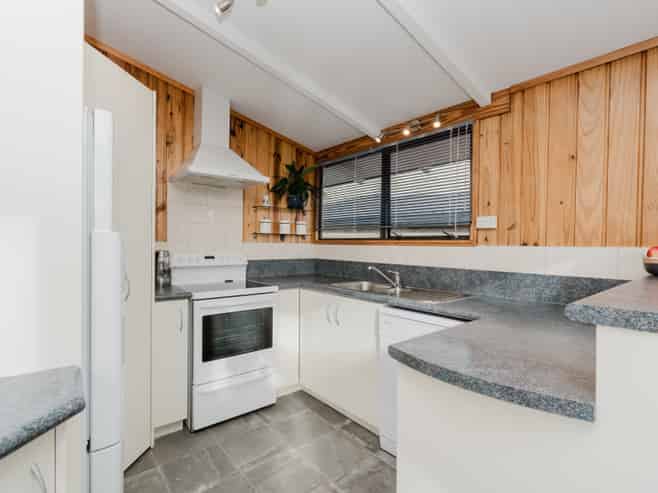 14 Vincent Place, Dinsdale