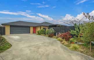 11 Pearl Grove, Ashhurst