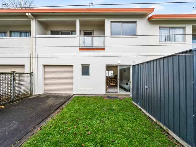 6 Vitex Lane, Henderson