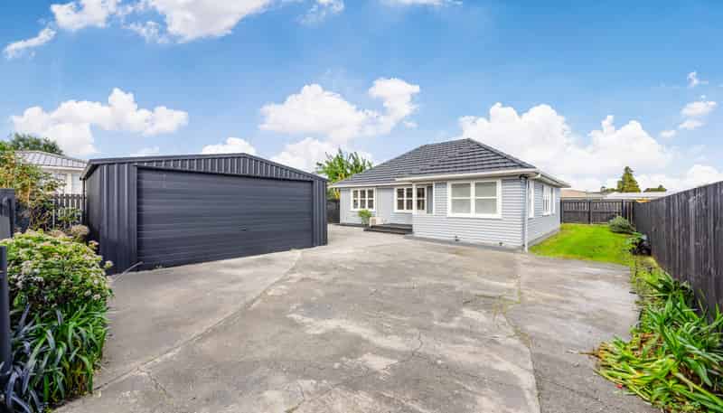 2/174 Russell Road, Manurewa