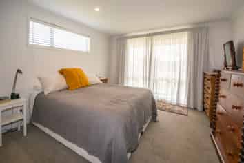 2 Piper Lane, Burleigh