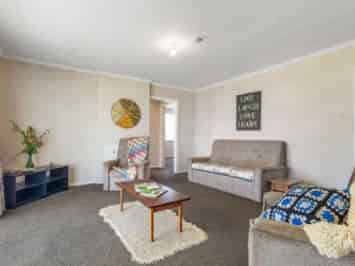 1 Gladstone Street, Foxton