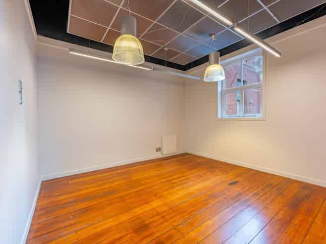 Royal Arcade – Refined Office Space