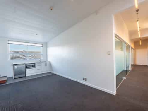 Royal Arcade – Refined Office Space