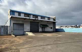 1,700sqm Warehouse Plus Secure Yard For Lease