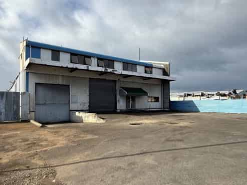1,700sqm Warehouse Plus Secure Yard For Lease