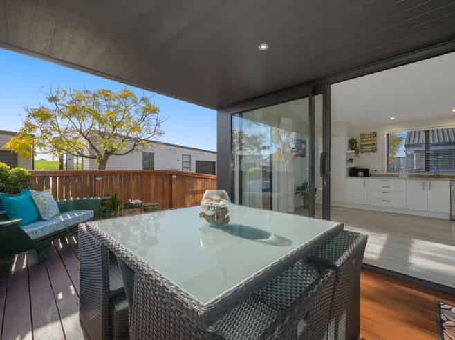 261/61 Golden Sands Drive, Papamoa
