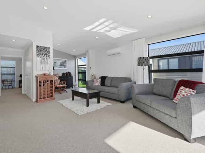 261/61 Golden Sands Drive, Papamoa