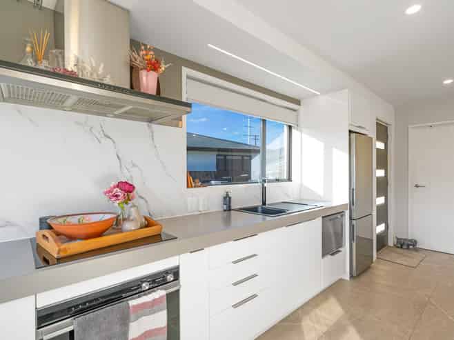 102 Findlay Road, Ascot