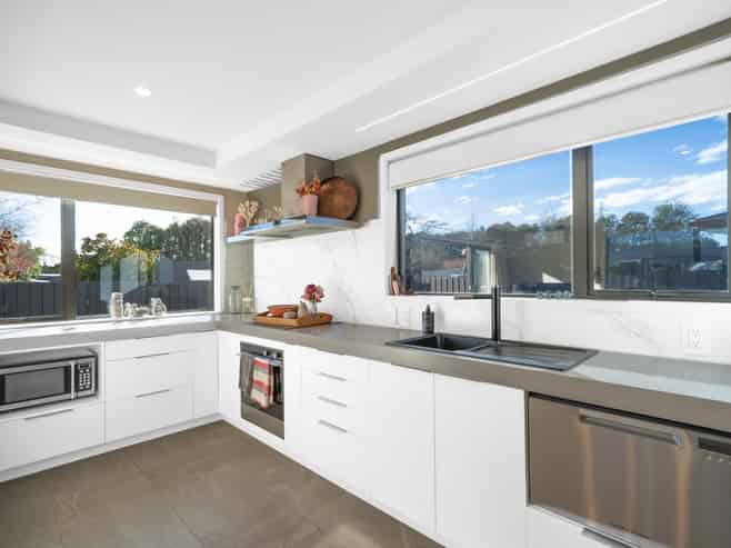 102 Findlay Road, Ascot