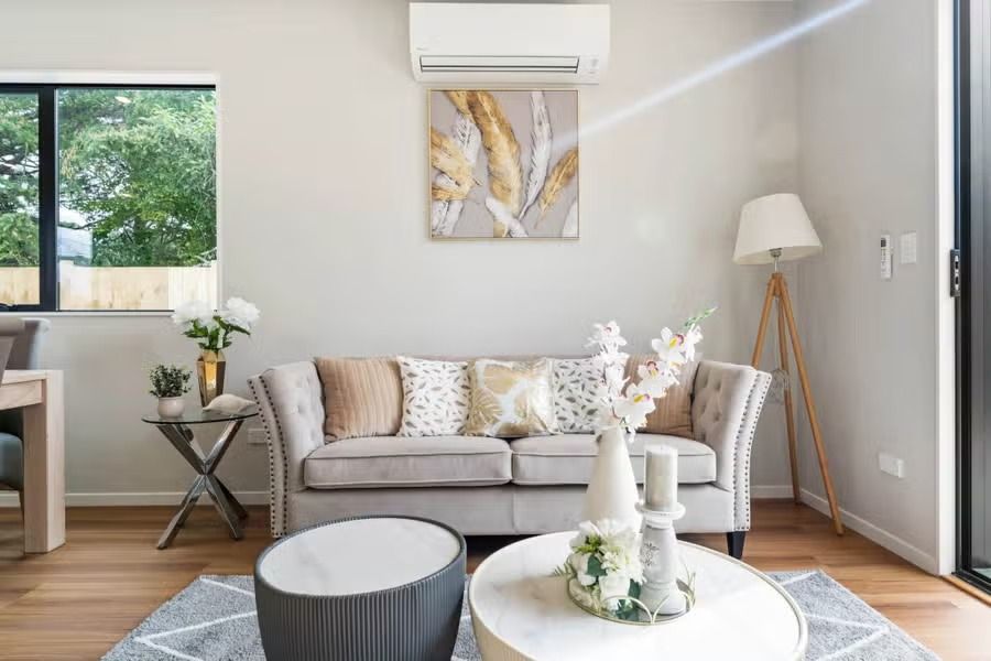 BEAUTIFUL ELEGANT FAMILY HOME, TAWA CRESCENT, MANUREWA – pohled 3