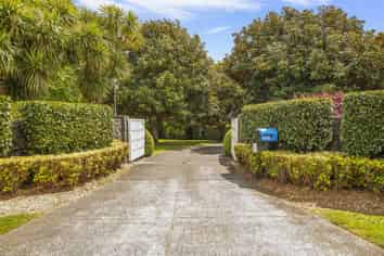 998 Peak Road, Waimauku