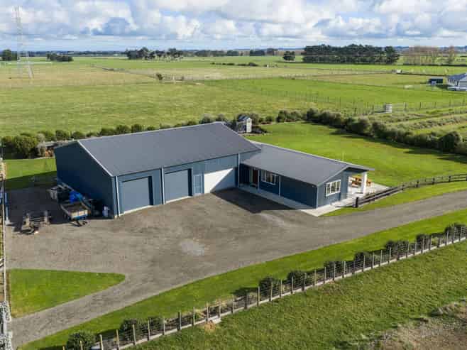 106 Reid Line East, Aorangi