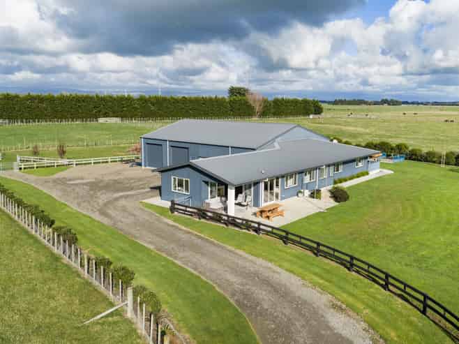 106 Reid Line East, Aorangi