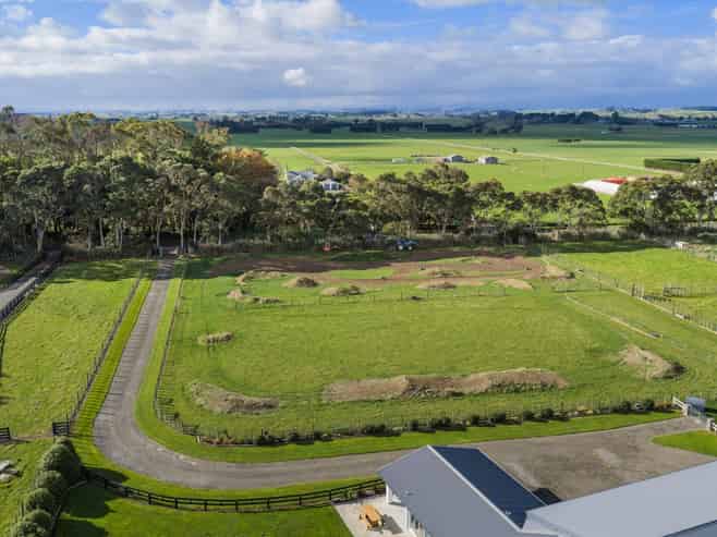 106 Reid Line East, Aorangi