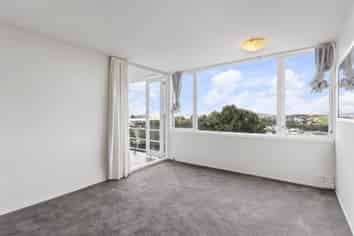 6/76 Coates Avenue , Orakei