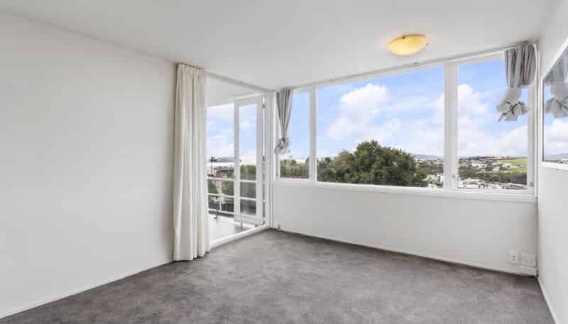 6/76 Coates Avenue , Orakei