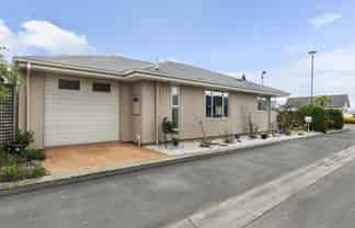 1 Ivy Crescent, Richmond