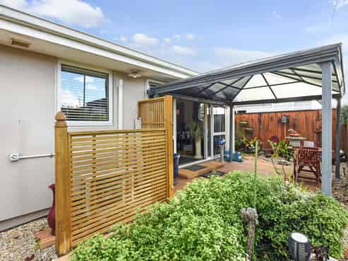 1 Ivy Crescent, Richmond