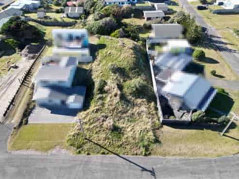 37 Marine Parade South, Foxton Beach
