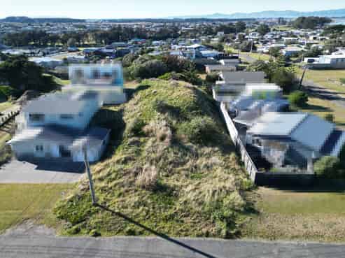 37 Marine Parade South, Foxton Beach