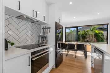 12 Ohau Crescent, Tikipunga