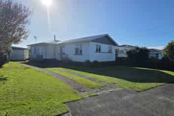 232  Omata Road , Spotswood