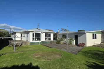 232  Omata Road , Spotswood