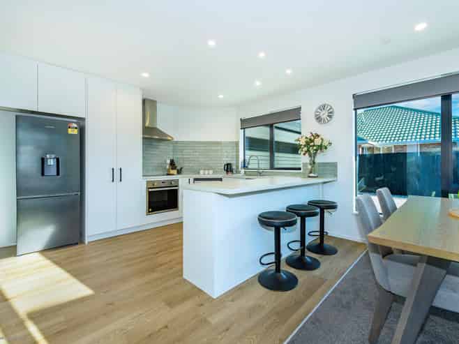 2/32 Anglesea Avenue, Parklands